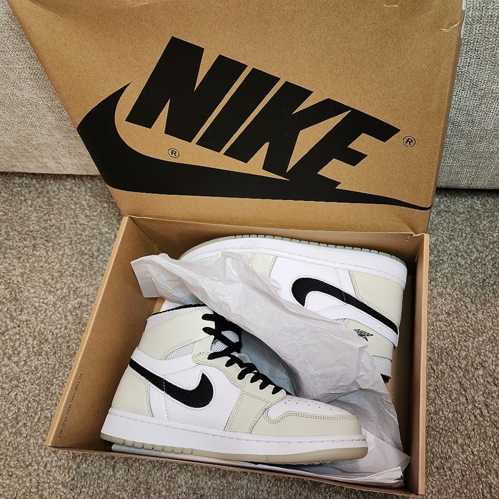 SOLD ๐ฆNike Jordan 1 Air CMFT - Light Bone - Picture 2 of 10